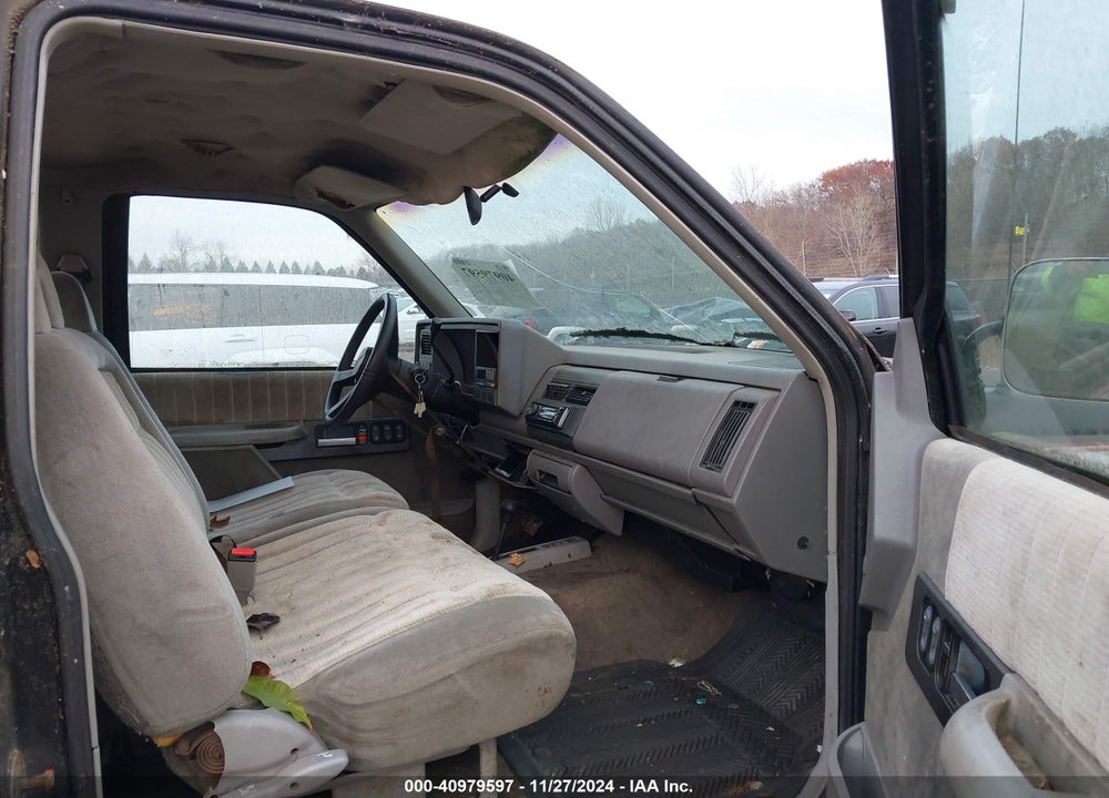 1993 CHEVROLET GMT-400 K1500 VIN: 2GCEK19K8P1153072
