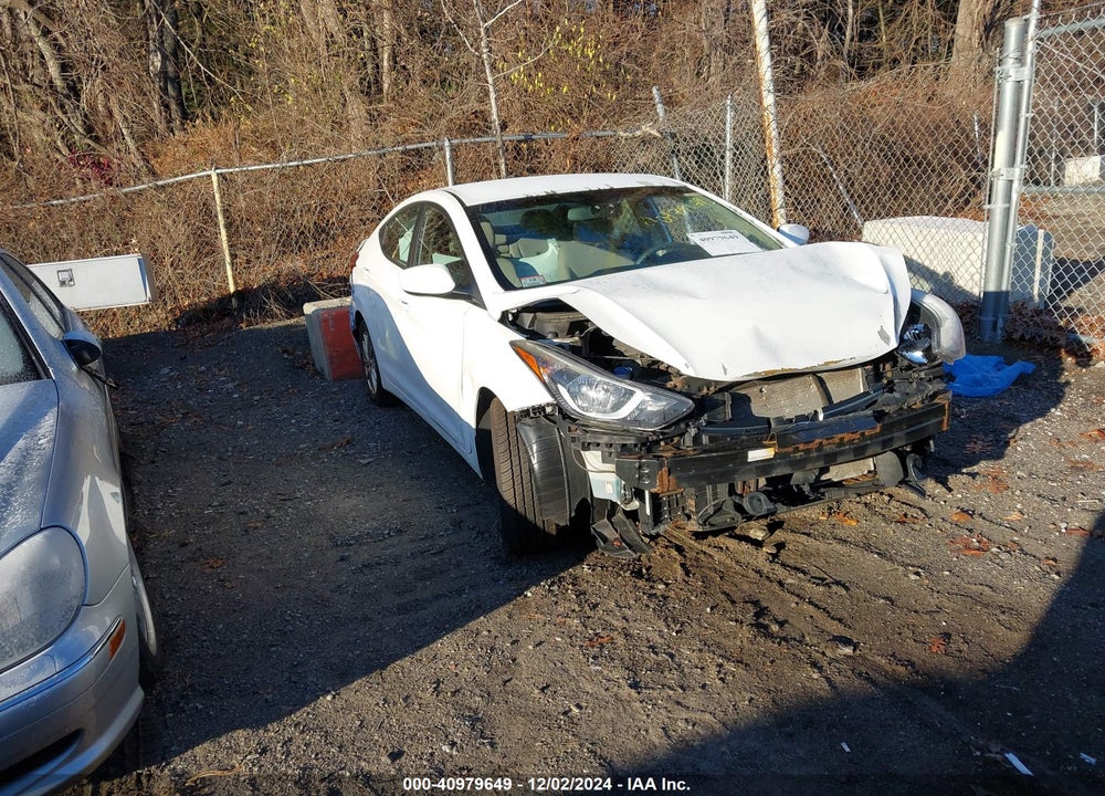 2014 HYUNDAI ELANTRA SE VIN: 5NPDH4AE8EH519190