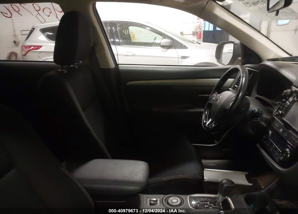 2016 MITSUBISHI OUTLANDER SE VIN: JA4AZ3A33GZ053893