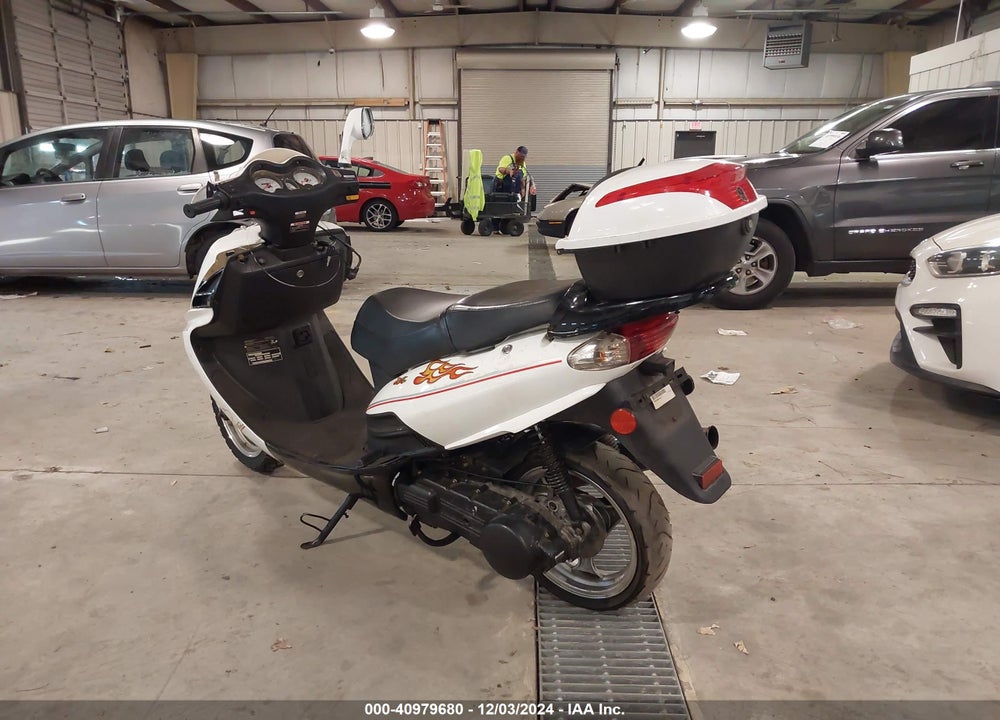 2021 YIBEN 15 SERIES VIN: LYDYFTKH9M1500487