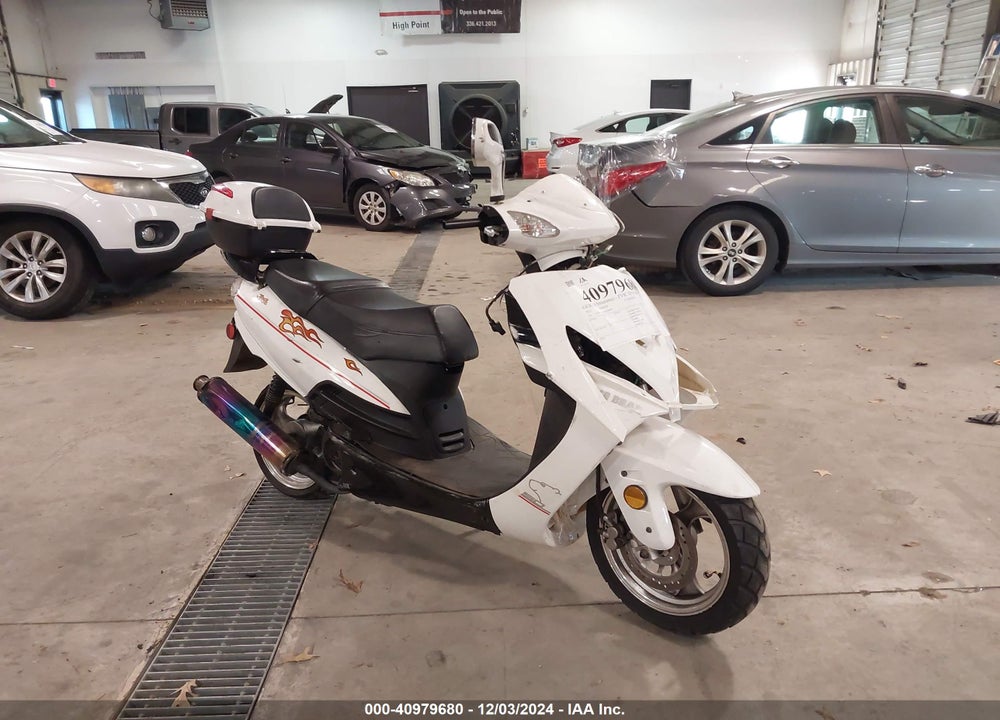 2021 YIBEN 15 SERIES VIN: LYDYFTKH9M1500487