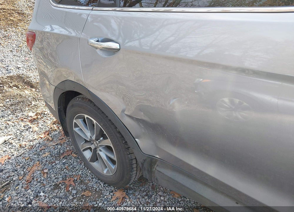 2019 HYUNDAI SANTA FE XL SE VIN: KM8SNDHF2KU303931