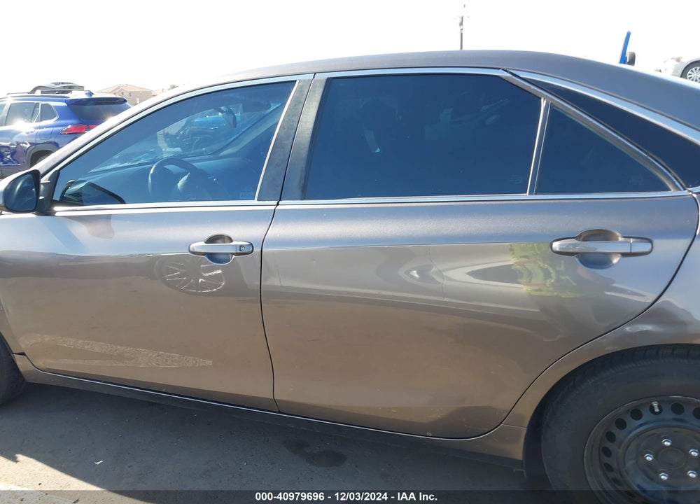 2017 TOYOTA CAMRY LE VIN: 4T1BF1FK7HU655200
