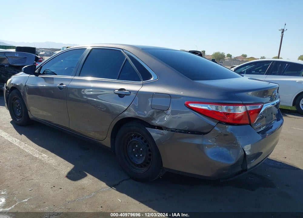 2017 TOYOTA CAMRY LE VIN: 4T1BF1FK7HU655200