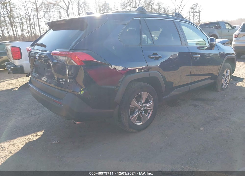 2022 TOYOTA RAV4 XLE VIN: 2T3P1RFV4NW327832