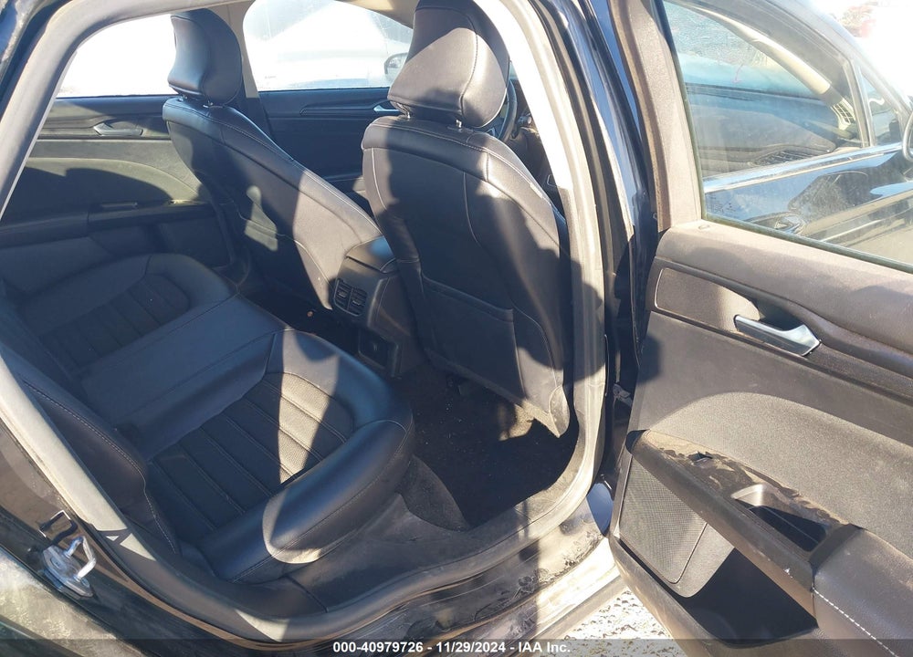 2018 FORD FUSION SE VIN: 3FA6P0HD8JR167632