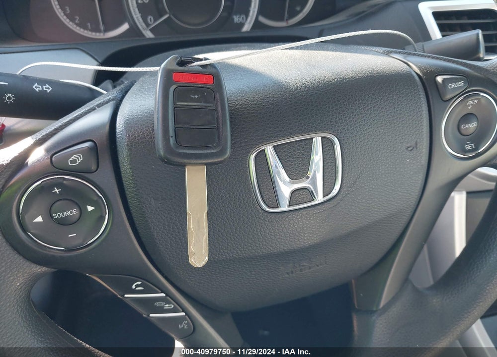 2013 HONDA ACCORD LX VIN: 1HGCR2F33DA127293