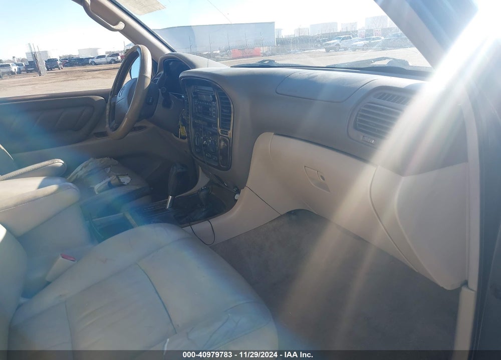 2000 TOYOTA LAND CRUISER VIN: JT3HT05J4Y0085419
