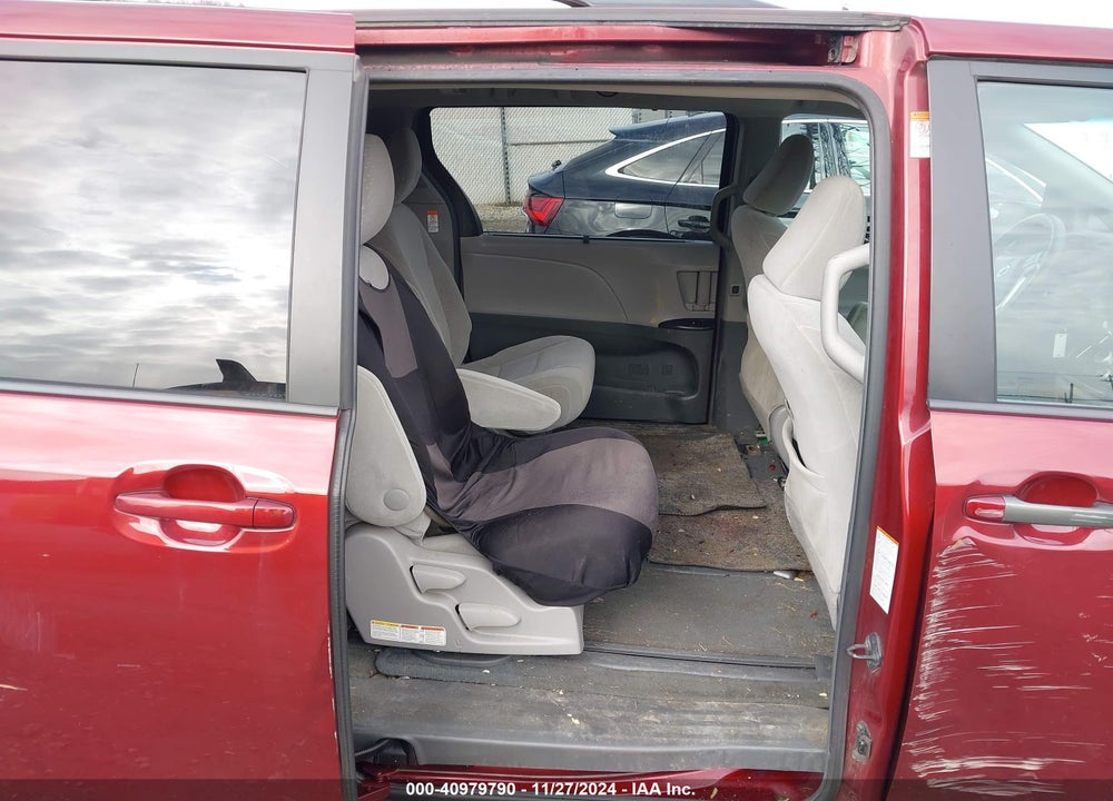2015 TOYOTA SIENNA LE 7 PASSENGER VIN: 5TDJK3DC0FS097288