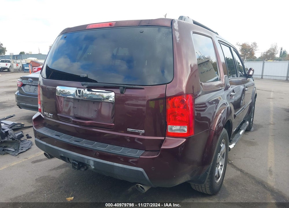 2011 HONDA PILOT TOURING VIN: 5FNYF3H94BB046733