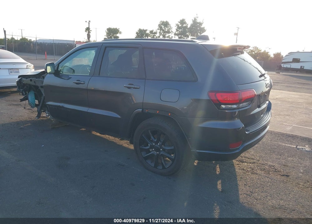 2018 JEEP GRAND CHEROKEE ALTITUDE 4X2 VIN: 1C4RJEAG5JC228038