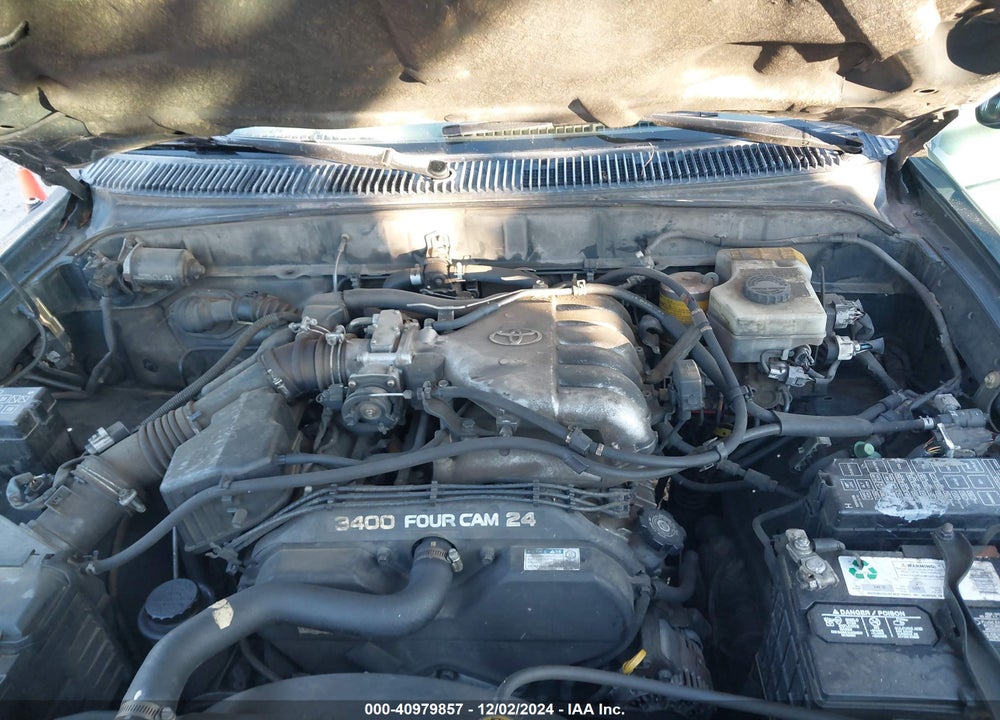 2001 TOYOTA 4RUNNER SR5 V6 VIN: JT3GN86R310211798