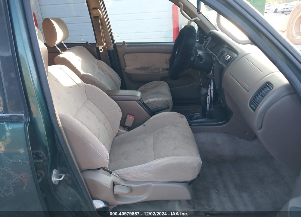 2001 TOYOTA 4RUNNER SR5 V6 VIN: JT3GN86R310211798