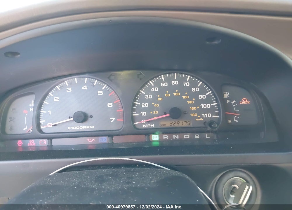 2001 TOYOTA 4RUNNER SR5 V6 VIN: JT3GN86R310211798