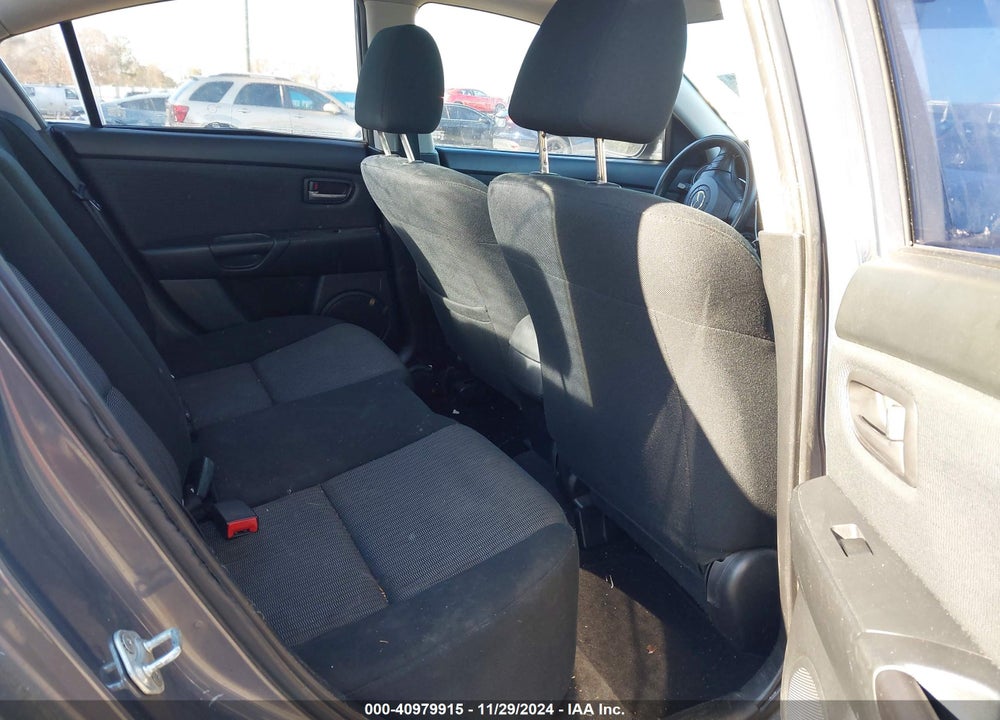 2007 MAZDA 3 I VIN: JM1BK12FX71707430