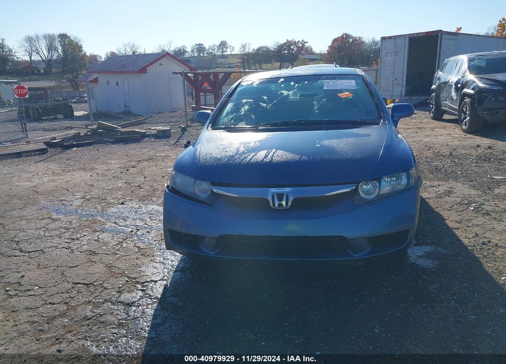 2010 HONDA CIVIC LX VIN: 19XFA1F50AE078979