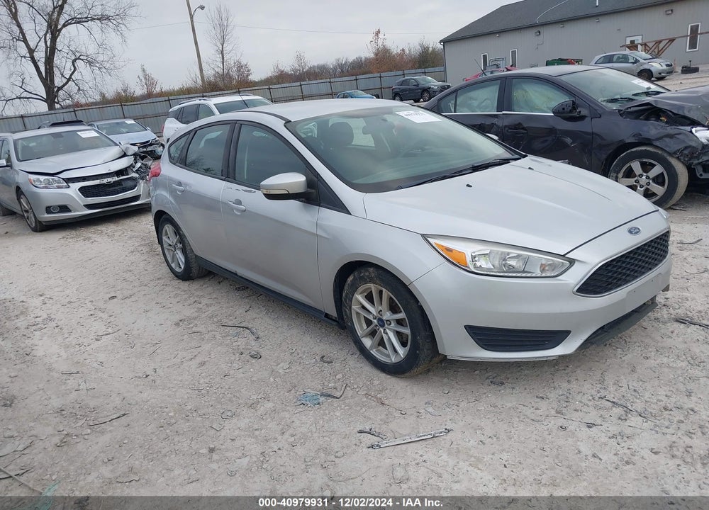 2017 FORD FOCUS SE VIN: 1FADP3K29HL216121
