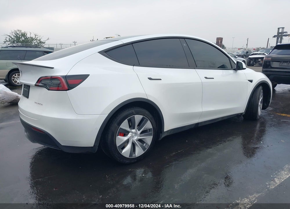 2022 TESLA MODEL Y VIN: 7SAYGDEF8NF350491