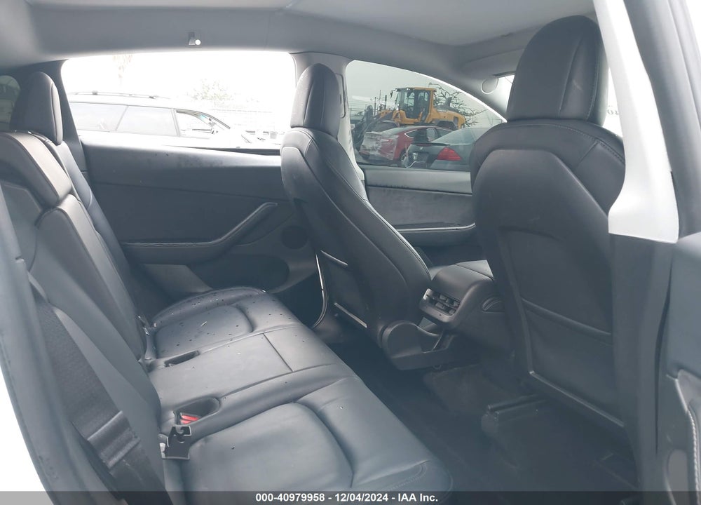 2022 TESLA MODEL Y VIN: 7SAYGDEF8NF350491