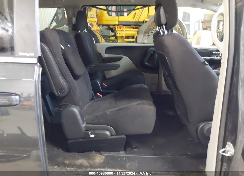 2011 DODGE GRAND CARAVAN CREW VIN: 2D4RN5DG9BR684653