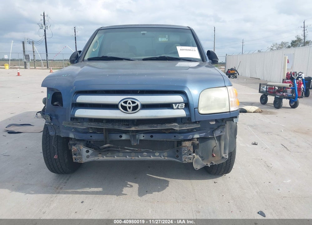 2004 TOYOTA TUNDRA SR5 V8 VIN: 5TBET34184S457748