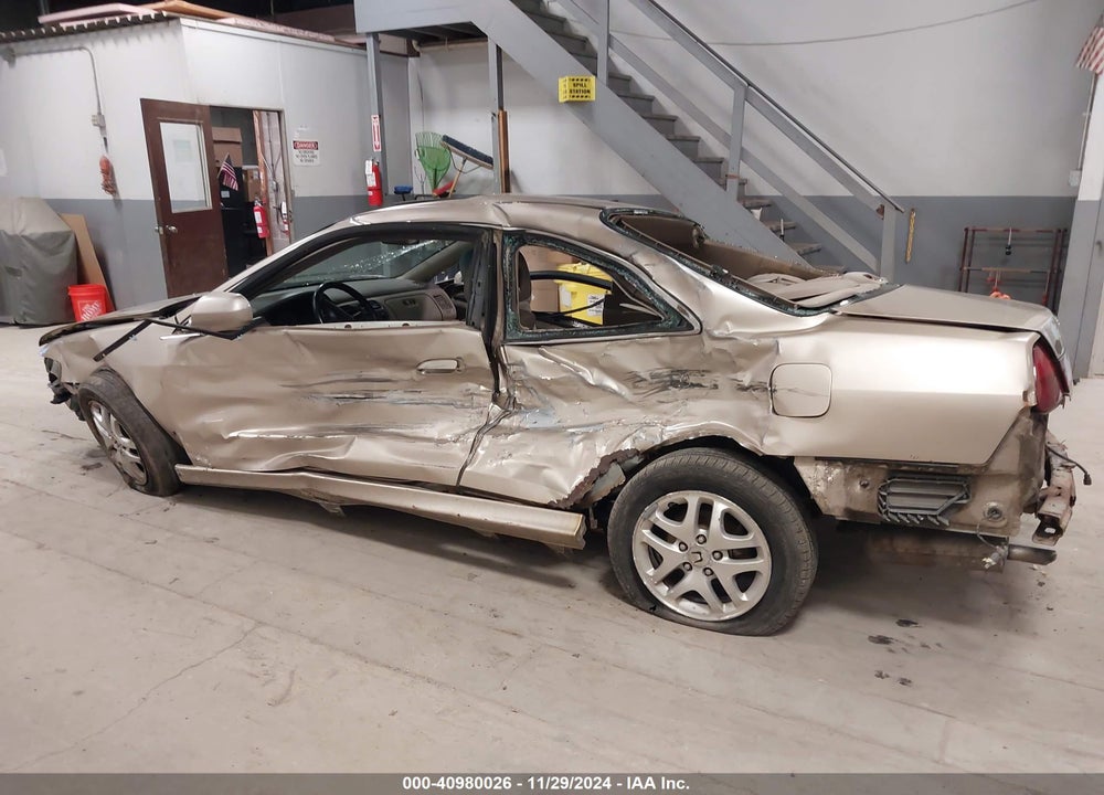 2001 HONDA ACCORD 3.0 EX VIN: 1HGCG22501A027922