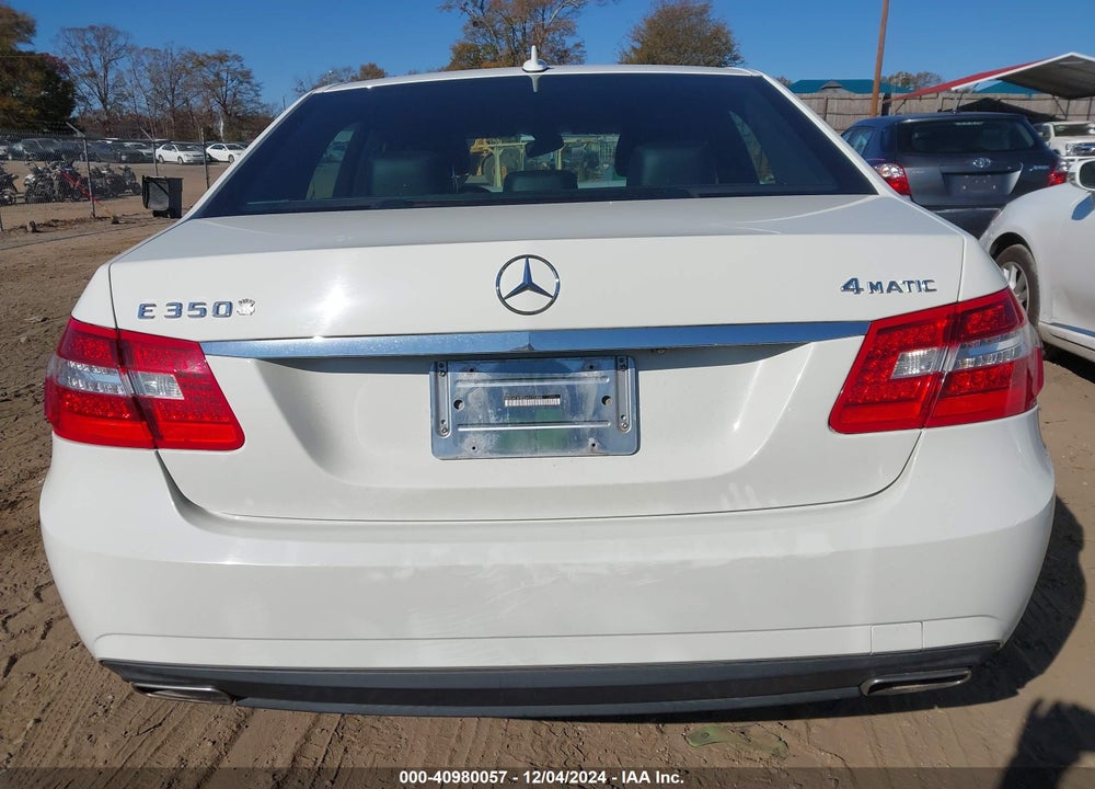 2010 MERCEDES-BENZ E 350 4MATIC VIN: WDDHF8HB2AA222885