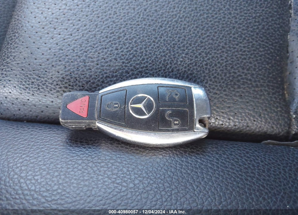 2010 MERCEDES-BENZ E 350 4MATIC VIN: WDDHF8HB2AA222885
