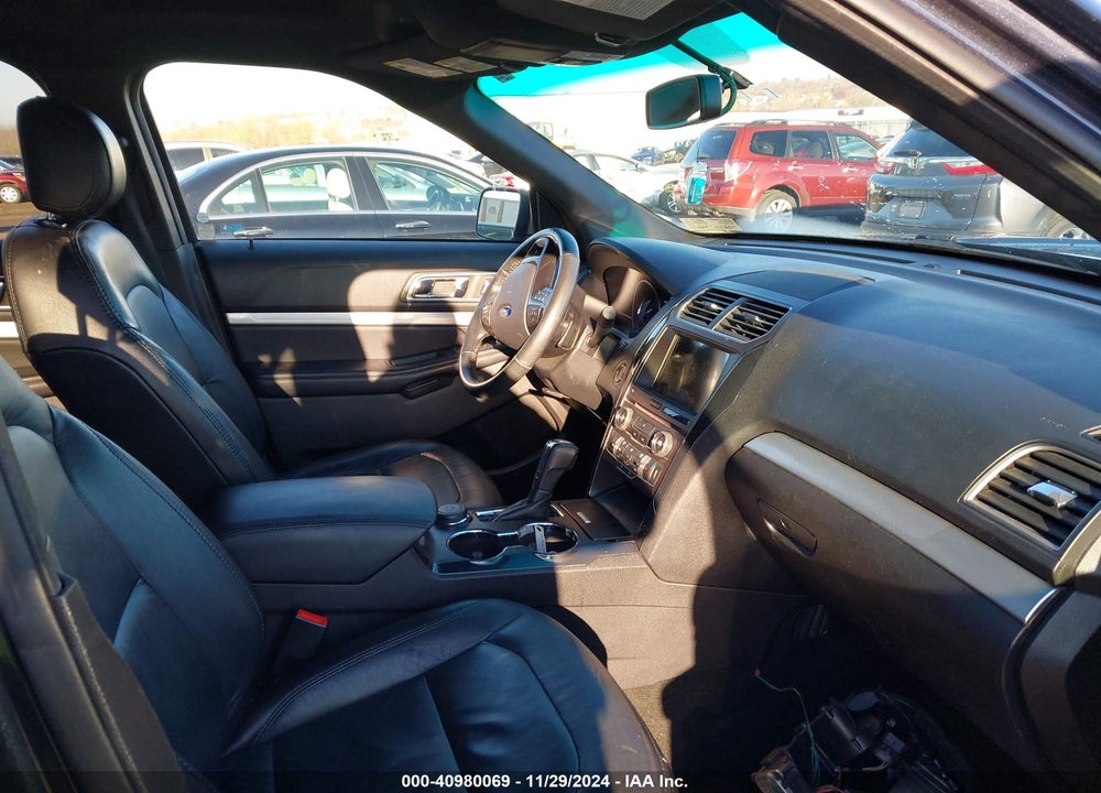 2017 FORD EXPLORER XLT VIN: 1FM5K8D86HGA91529