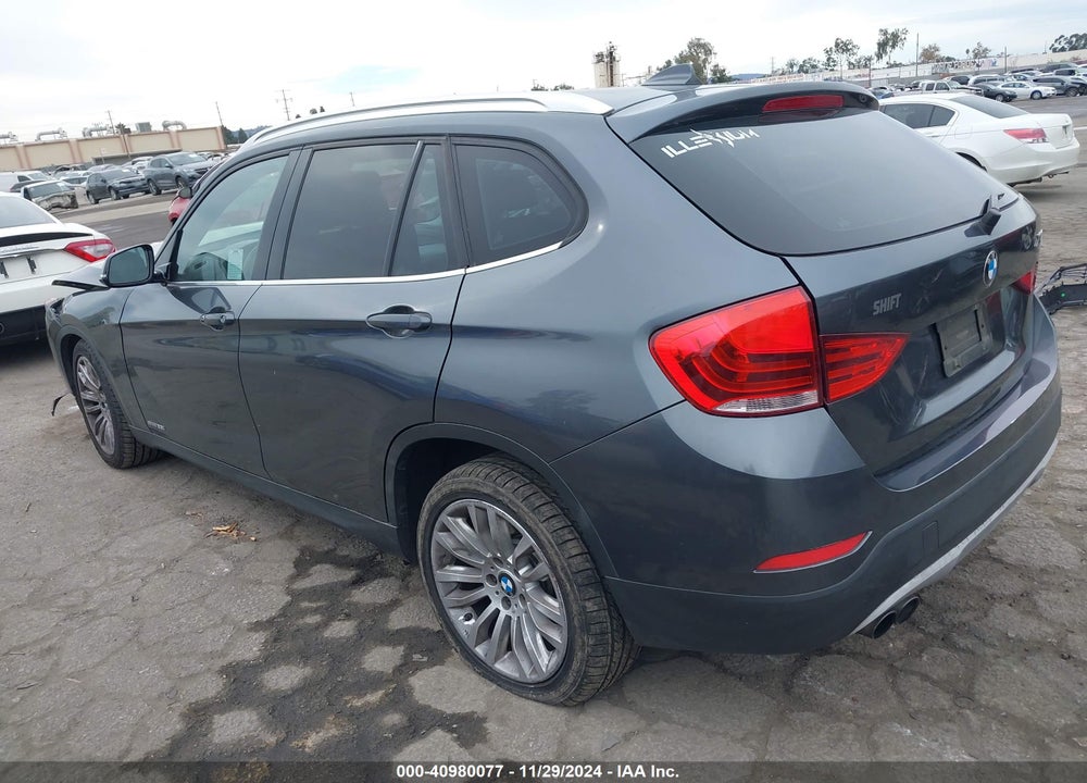 2015 BMW X1 SDRIVE28I VIN: WBAVM1C56FV318303