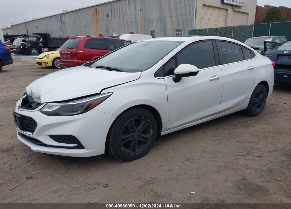 2018 CHEVROLET CRUZE LT AUTO VIN: 1G1BE5SM8J7152360