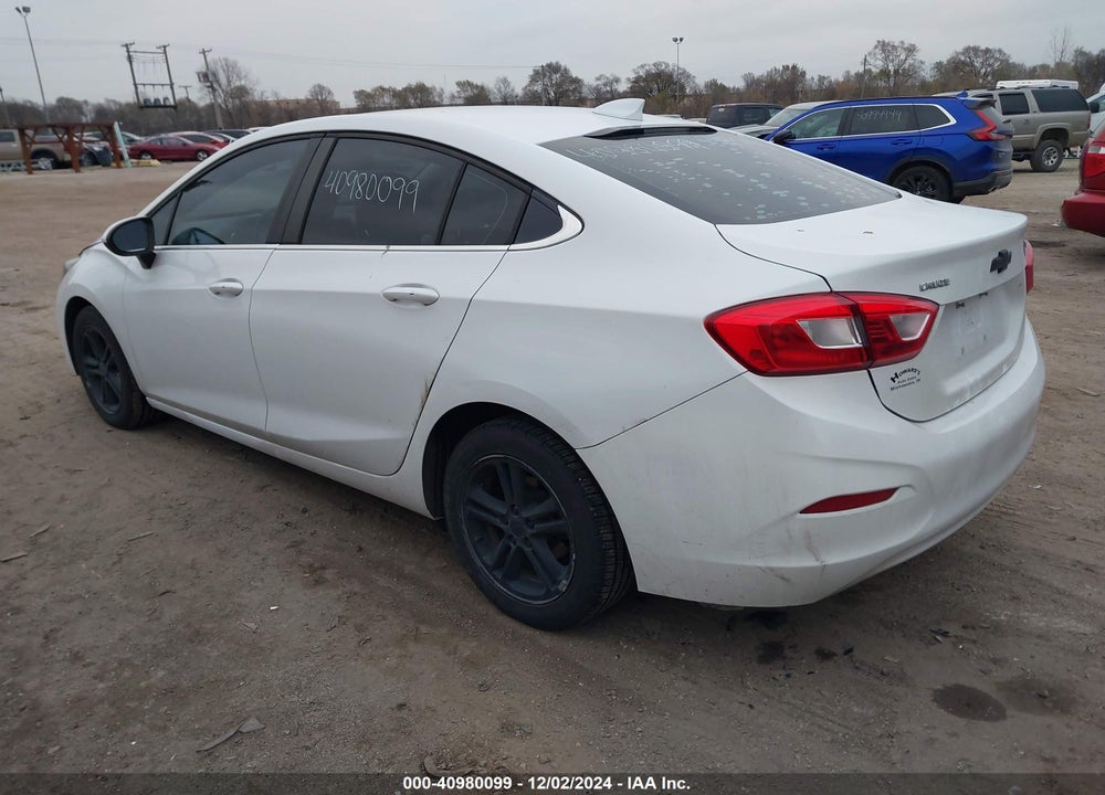 2018 CHEVROLET CRUZE LT AUTO VIN: 1G1BE5SM8J7152360