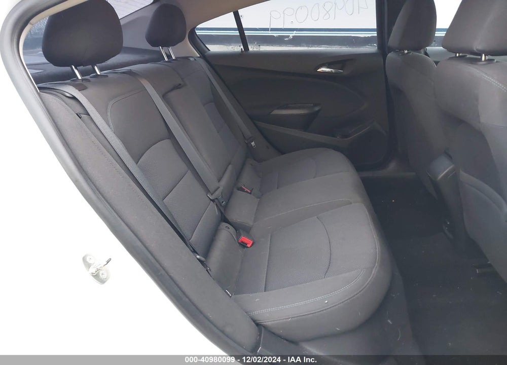 2018 CHEVROLET CRUZE LT AUTO VIN: 1G1BE5SM8J7152360