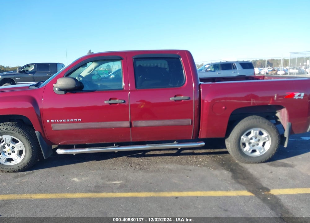 2008 CHEVROLET SILVERADO 1500 LT1 VIN: 3GCEK133X8G215081