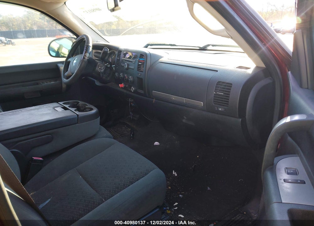 2008 CHEVROLET SILVERADO 1500 LT1 VIN: 3GCEK133X8G215081