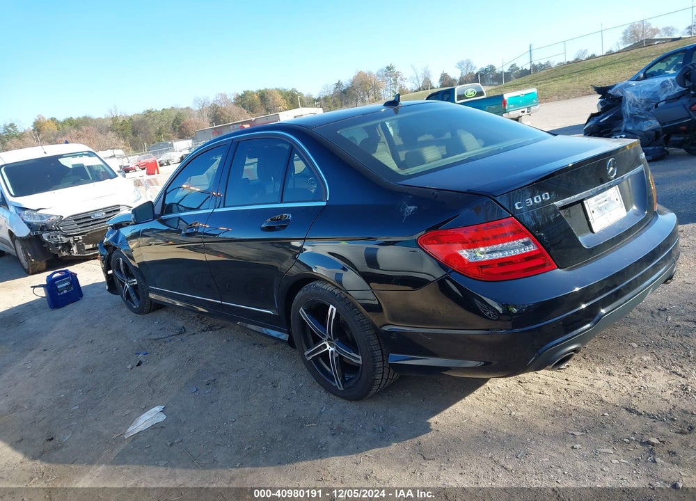 2013 MERCEDES-BENZ C 300 LUXURY 4MATIC/SPORT 4MATIC VIN: WDDGF8AB2DA834708