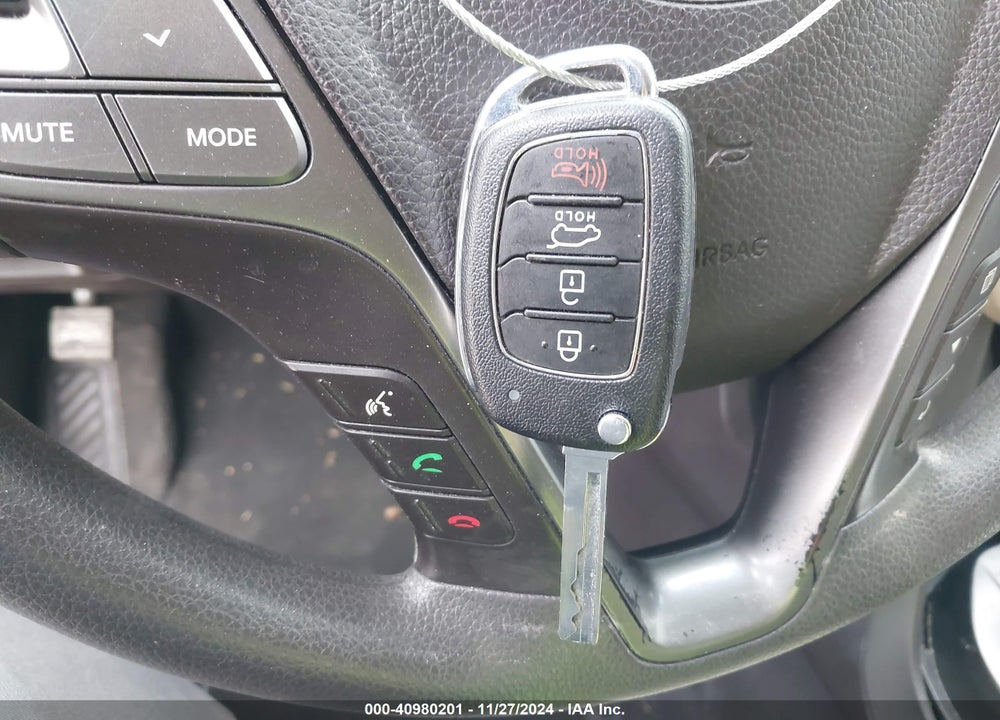 2017 HYUNDAI SANTA FE SPORT 2.4L VIN: 5XYZT3LB9HG452628