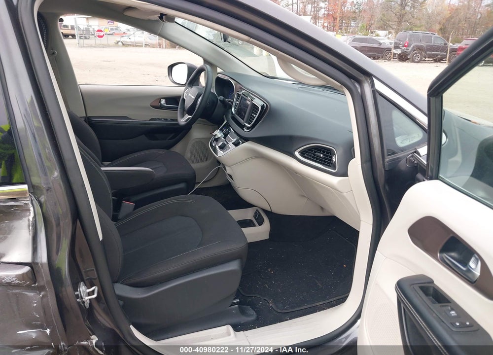 2022 CHRYSLER VOYAGER LX VIN: 2C4RC1CG5NR238498