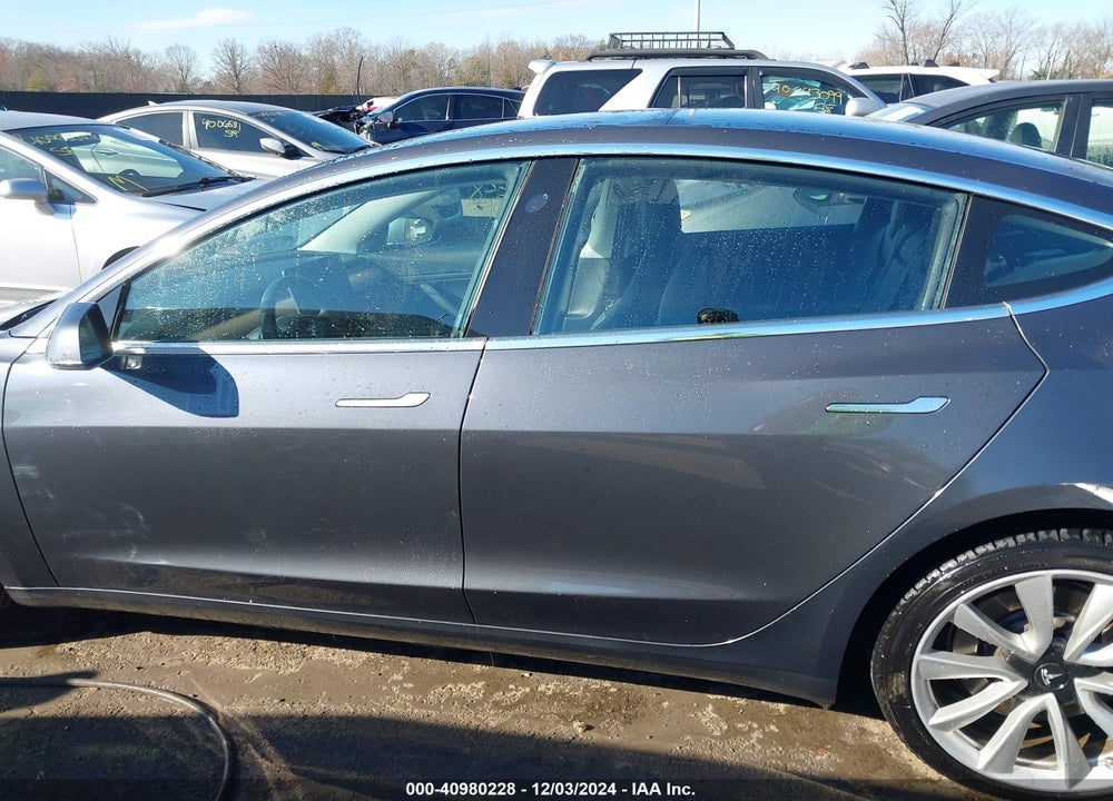 2018 TESLA MODEL 3 VIN: 5YJ3E1EB1JF115773