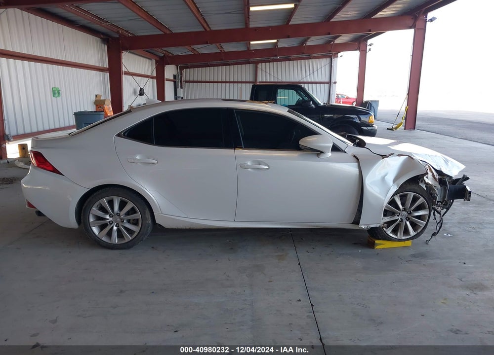 2016 LEXUS IS 200T VIN: JTHBA1D22G5011410