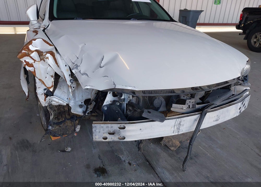2016 LEXUS IS 200T VIN: JTHBA1D22G5011410