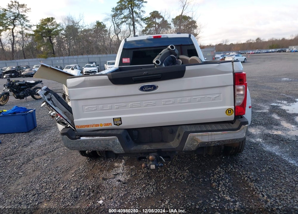 2022 FORD F-450 XL VIN: 1FT8W4DT9NEF18342