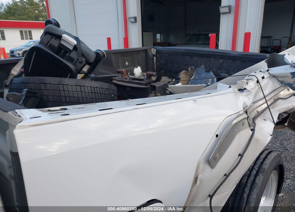 2022 FORD F-450 XL VIN: 1FT8W4DT9NEF18342