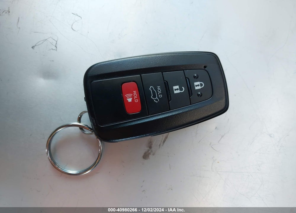 2022 TOYOTA RAV4 HYBRID XLE PREMIUM VIN: 2T3B6RFV8NW037413