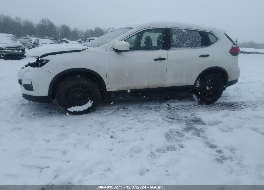 2017 NISSAN ROGUE S VIN: JN8AT2MV2HW011124