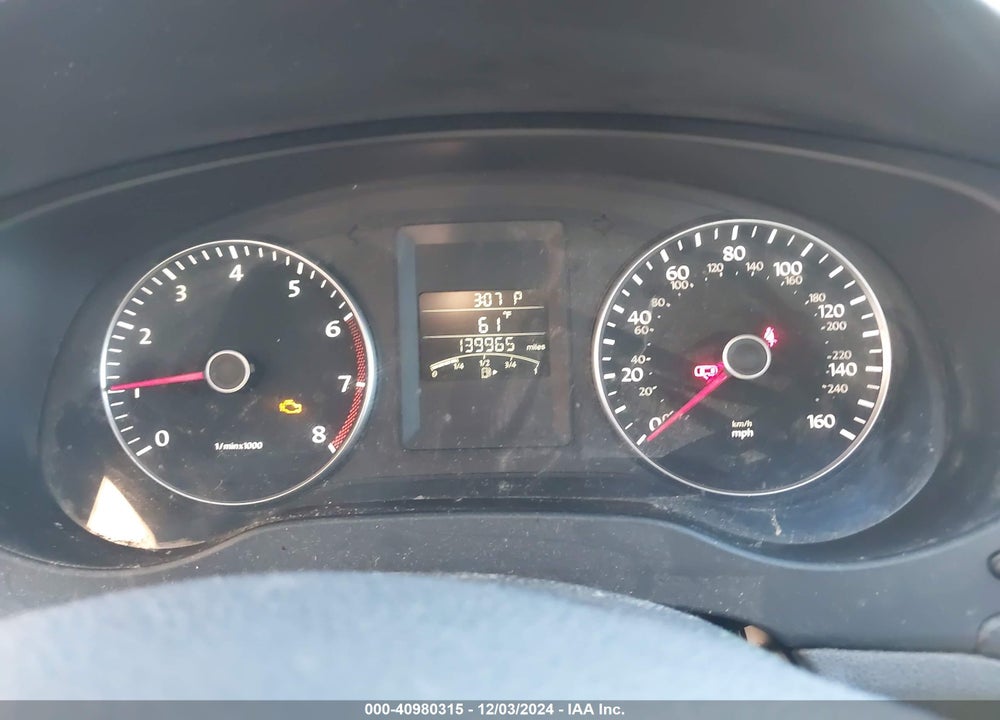 2012 VOLKSWAGEN JETTA 2.5L SE VIN: 3VWDP7AJ5CM107931