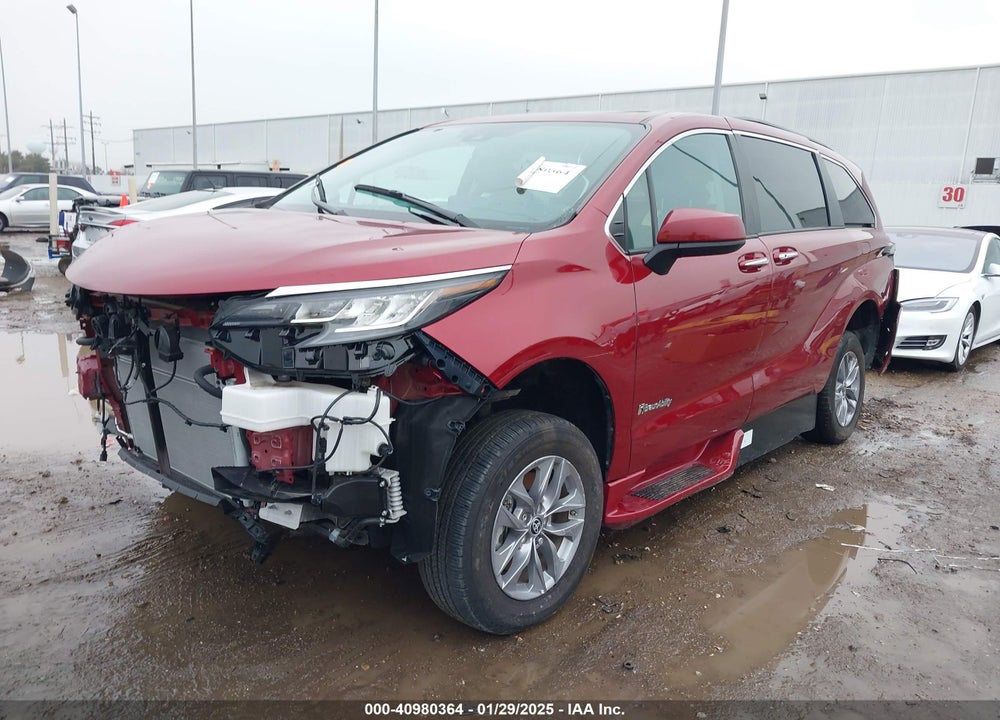 2023 TOYOTA SIENNA XLE VIN: 5TDJRKEC3PS163323