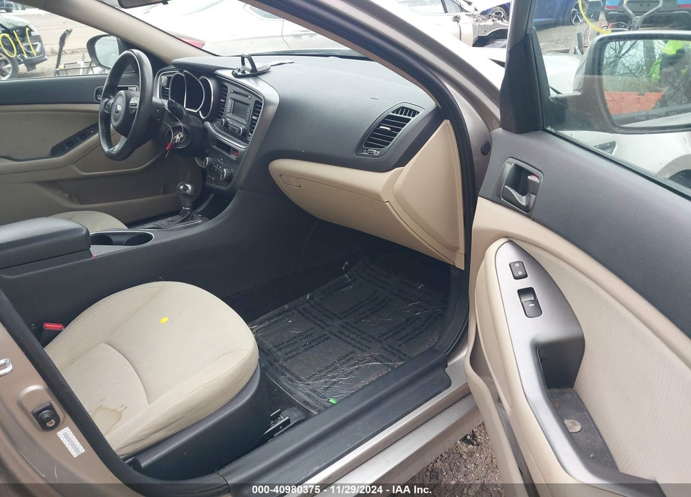 2015 KIA OPTIMA VIN: KNAGM4A7XF5531589