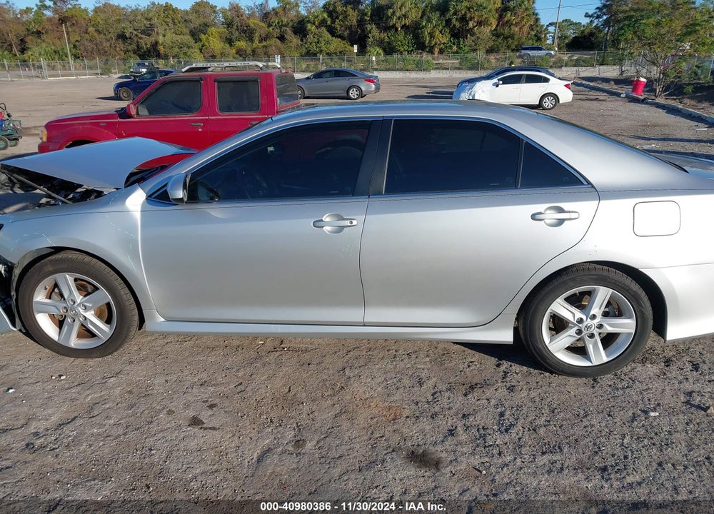 2014 TOYOTA CAMRY SE VIN: 4T1BF1FK8EU437889