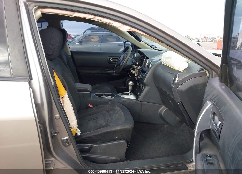 2010 NISSAN ROGUE S VIN: JN8AS5MV7AW113156